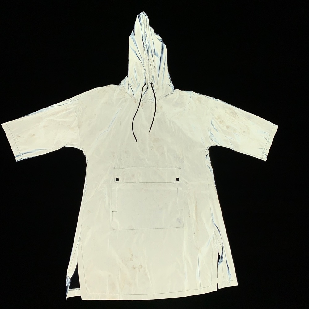 COPY - Reflective poncho